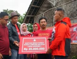 Bupati Nanang Ermanto, Layani Masyarakat Lamsel Meskipun Hujan Dan Hari Libur