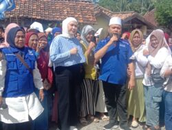 Caleg Besutan Partai PAN Tebar Visi dan Misi Dalam Orasi Politik