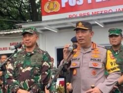 Panglima TNI dan Kapolri Cek TPS Pemilu, Pastikan Pencoblosan Aman