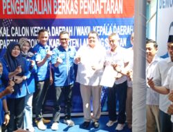 Bacabup Fahrurrozi ST.MM Kembalikan Berkas di DPC Demokrat