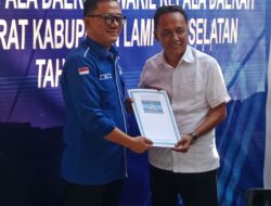 Berkas Agus Sutanto Bacabup Lamsel Dari Partai Golkar Dinyatakan Lengkap Oleh Ketua DPC Demokrat
