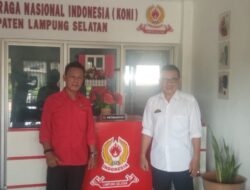 Ketua Yayasan Kesti TTKKDH Kecamatan Penengahan Silaturahmi di Kantor KONI