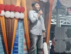Erwin Saputra Bagikan Hadiah Buat Para Juara Lomba