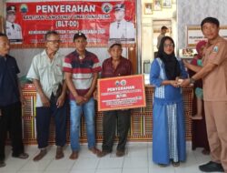 Pemdes Munjuk Sempurna Salurkan BLT-DD Ekstrem Tahap 3