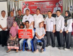 Pemdes Sukaratu Salurkan BLT-DD Kemiskinan Ekstrem Tahap III