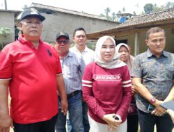 Seorang Ibu Melahirkan Bayi Kembar di Kebun!! Hj.Winarni Nanang Ermanto Berikan Perhatian Khusus