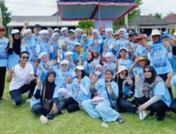 Riang Gembira Emak-Emak Ikuti Senam “Egi Oke Gass”