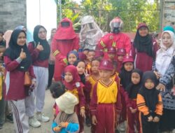 Gabungan Murid PAUD di Kecamatan Kalianda Kunjungi Damkarmat Lampung Selatan