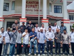 Kepala Desa Way Huwi Datangi Kantor Bupati Lampung Selatan