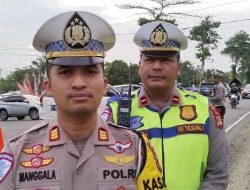 Kasat Lantas Polres Lampung Selatan Tinjau Situasi Arus Lalu Lintas di Simpang Tiga Merak Belantung