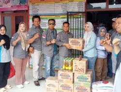 LIBAS INDONESIA Menyerahkan Bantuan Sembako Kepada Korban Bencana Banjir di Kecamatan Sragi