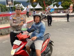 Satlantas Polres Lampung Selatan Bagikan Takjil dan Edukasi Tertib Lalu Lintas