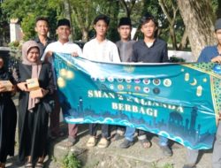 Indahnya Berbagi, SMA Negeri 2 Kalianda Bagi-Bagi Takjil