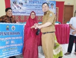 Jelang Hari Raya, Desa Tajimalela Salurkan BLT-DD Kemiskinan Ekstrem