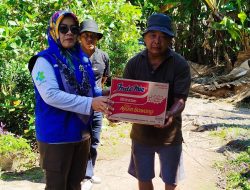 Bella Jayanti Berikan Bantuan Korban Angin Puting Beliung