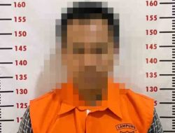Polisi Patroli Dini Hari, Temukan Warga Bawa Sajam dan Terlibat Narkoba di Candipuro