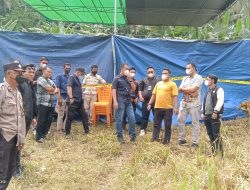 Kematian yang Janggal, Makam Kades Kelau di Bongkar Untuk Lakukan Autopsi