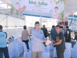 Potong 5 Ekor Hewan Qurban, ATR/BPN Lamsel Bagikan Daging ke Masyarakat
